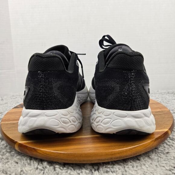 New Balance Mens 12D Fresh Foam 680v8 Black White Gym Daily Road Running Shoe - Picture 2 of 12